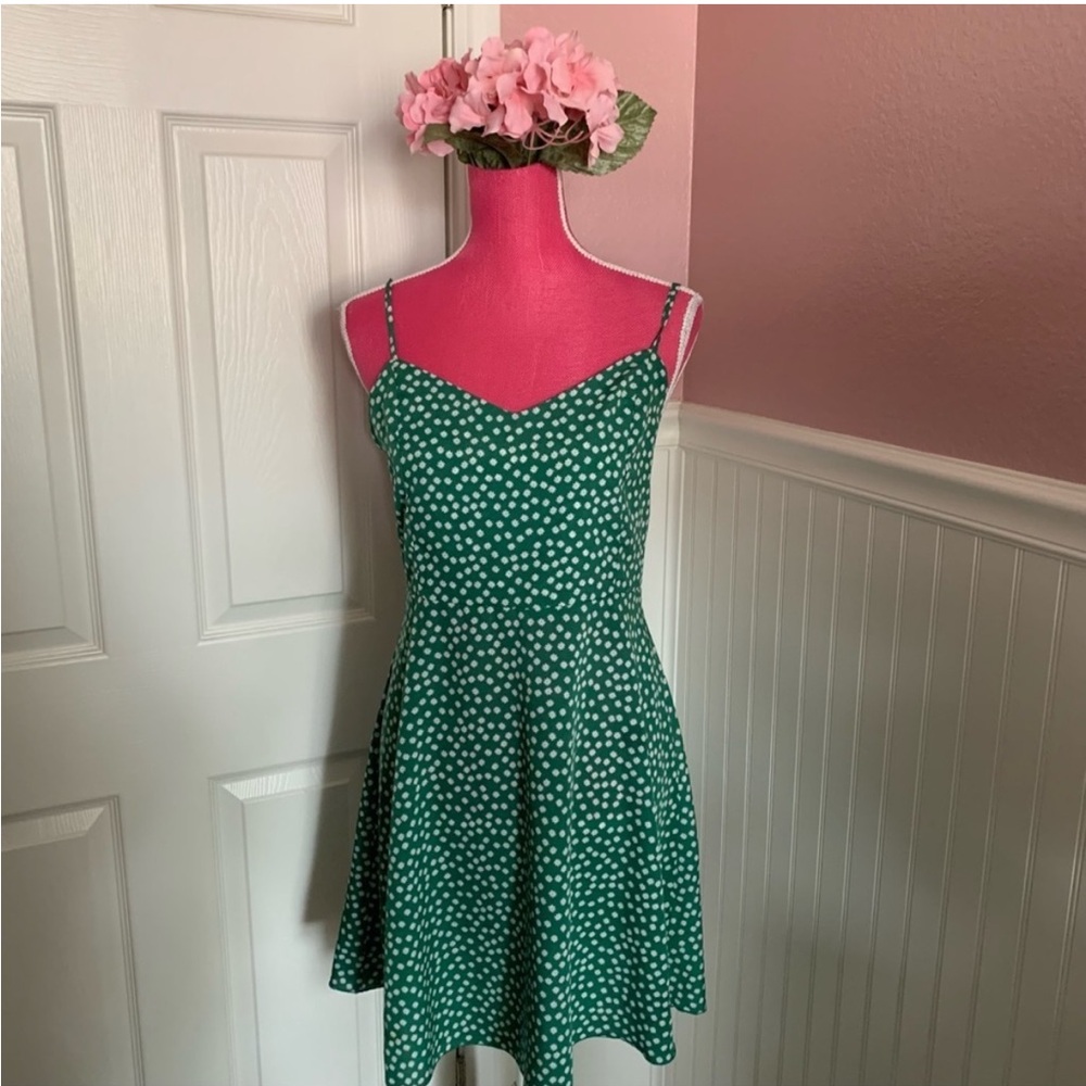 🌸 3/$15 SHIEN Green White Floral Sundress, size Large